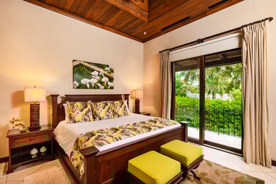 Luxury Villa Photo #39