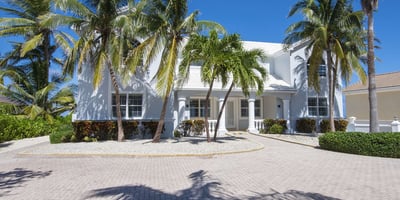 Luxury Villa Photo #4
