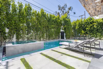 Luxury Villa Photo #4