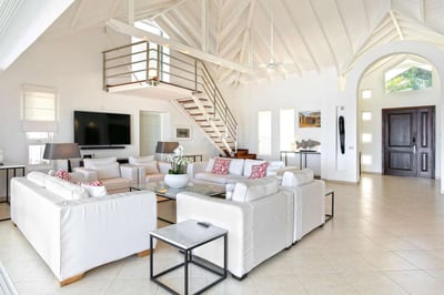 Luxury Villa Photo #18