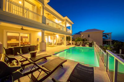 Luxury Villa Photo #4