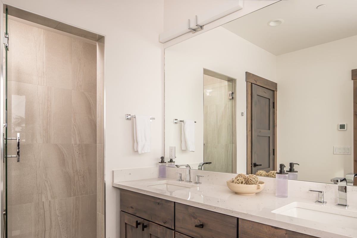 22 Lower Cascade Ridge