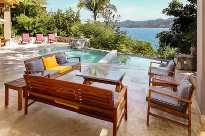Luxury Villa Photo #3