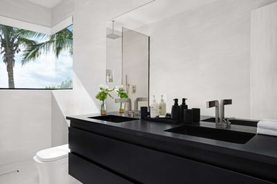 Luxury Villa Photo #37