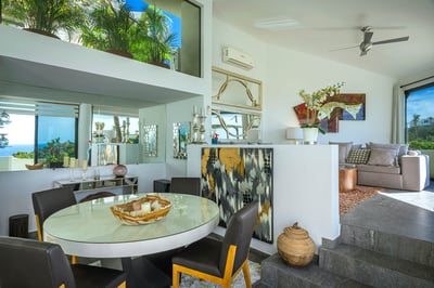Luxury Villa Photo #12