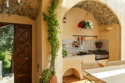 Luxury Villa Photo #10