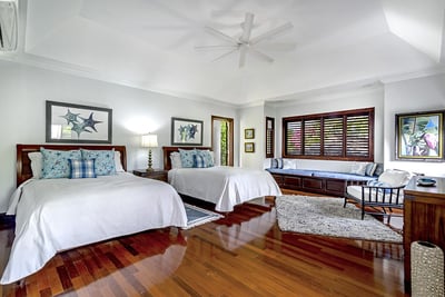Luxury Villa Photo #21