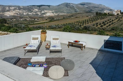 Luxury Villa Photo #14