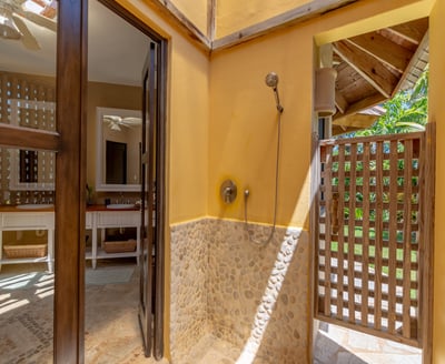 Luxury Villa Photo #66