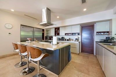 Luxury Villa Photo #19