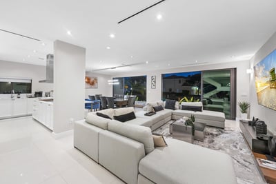 Luxury Villa Photo #20