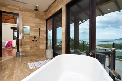 Luxury Villa Photo #25