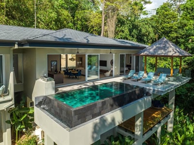 Luxury Villa Photo #3