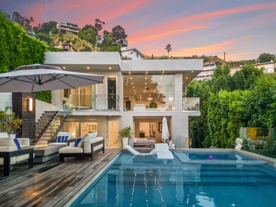 Luxury Villa Photo #13
