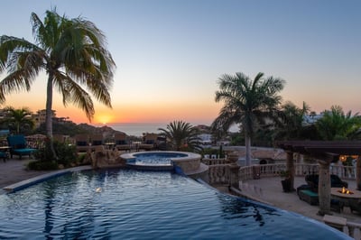Luxury Villa Photo #5