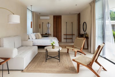 Luxury Villa Photo #30
