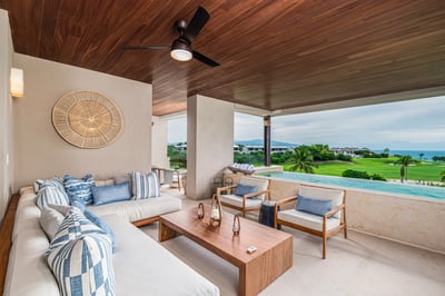 Luxury Villa Photo #5