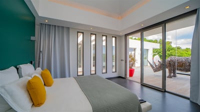 Luxury Villa Photo #49