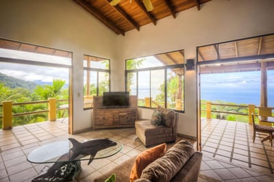 Luxury Villa Photo #8
