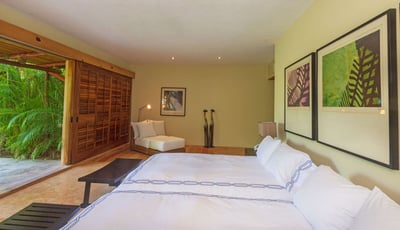 Luxury Villa Photo #28