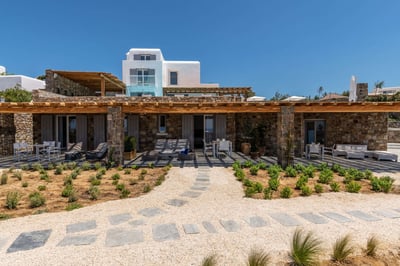 Luxury Villa Photo #3