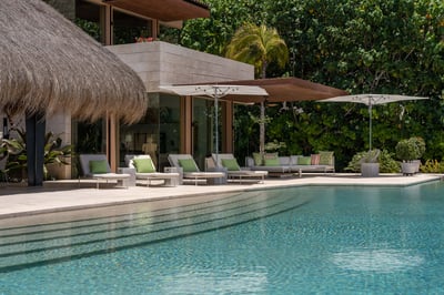Luxury Villa Photo #5