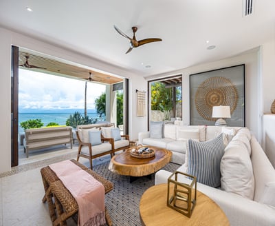Luxury Villa Photo #26