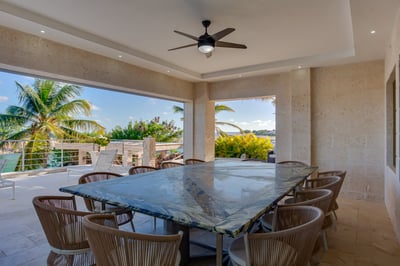Luxury Villa Photo #20