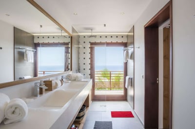 Luxury Villa Photo #33