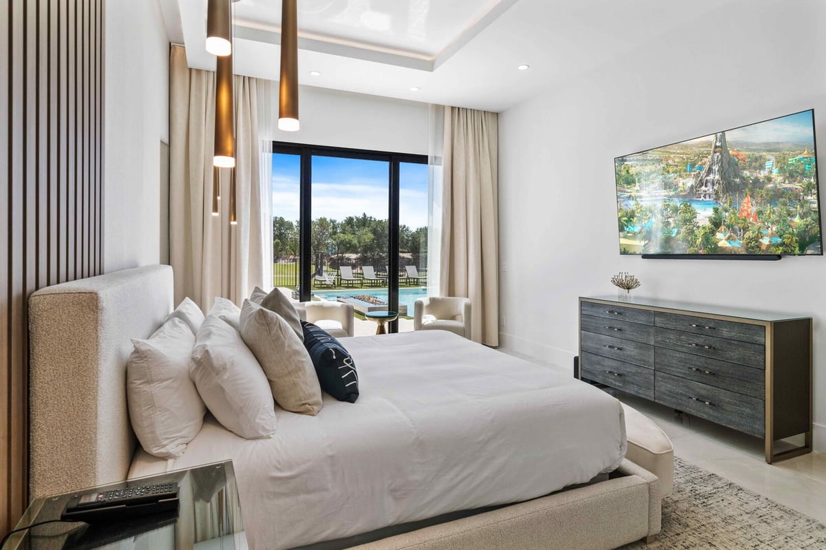 Reunion Royale Retreat