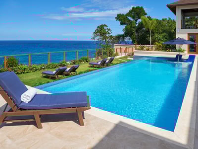 Luxury Villa Photo #3