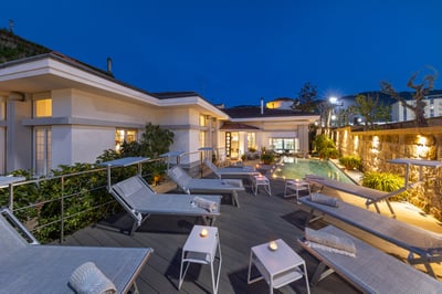Luxury Villa Photo #5