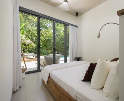 Luxury Villa Photo #34
