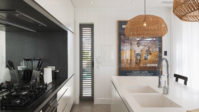 Kitchen & Dining Area
