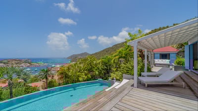 Luxury Villa Photo #4