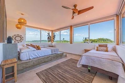 Luxury Villa Photo #44