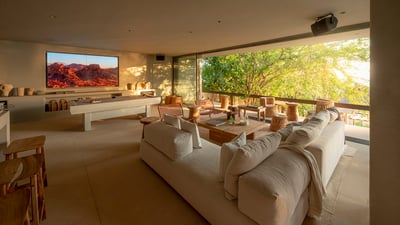 Luxury Villa Photo #25