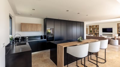 Luxury Villa Photo #10