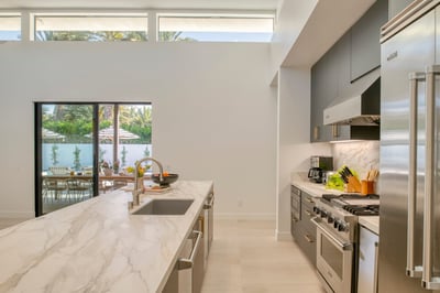 Luxury Villa Photo #25
