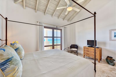 Luxury Villa Photo #21