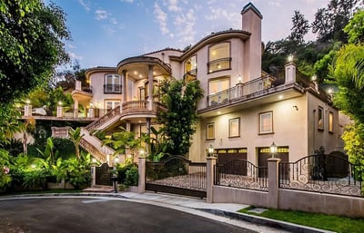 Luxury Villa Photo #2