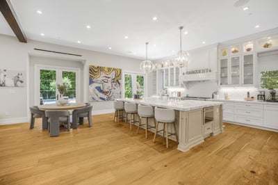 Luxury Villa Photo #26