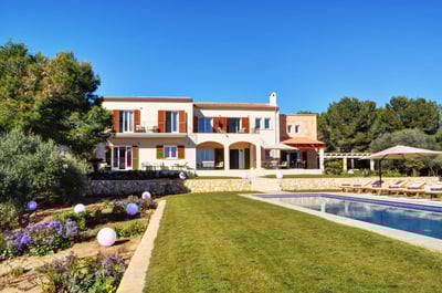 Luxury Villa Photo #2
