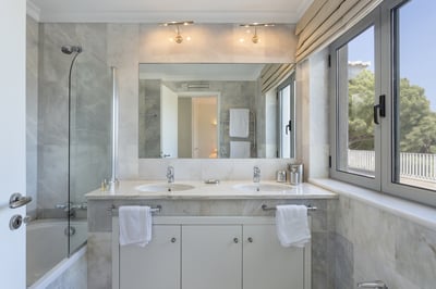 Luxury Villa Photo #42