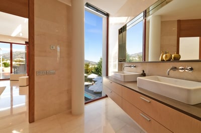 Luxury Villa Photo #32