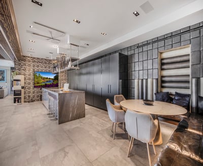Luxury Villa Photo #24