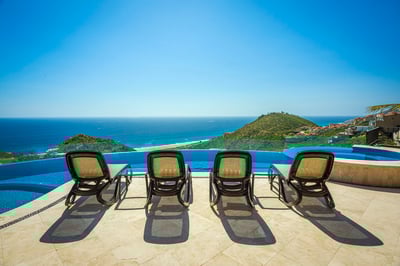 Luxury Villa Photo #10