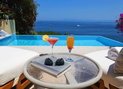 Luxury Villa Photo #6