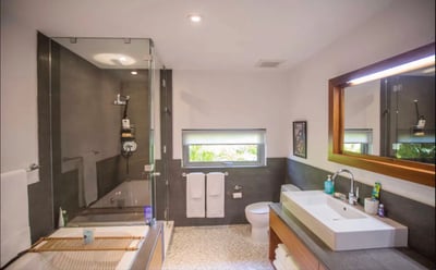 Luxury Villa Photo #24