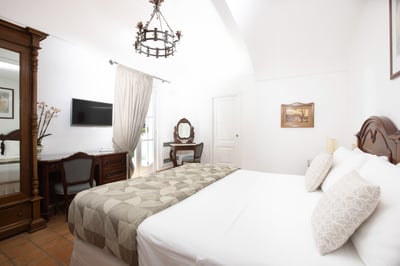 Luxury Villa Photo #20